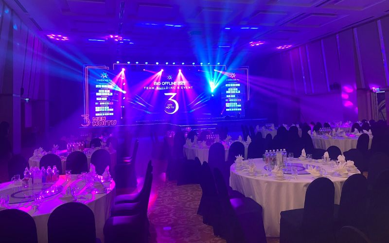 Tổ chức sự kiện