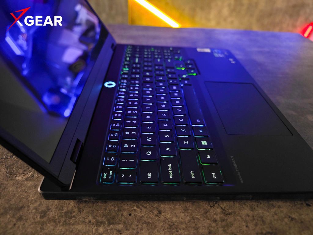 đa dạng cổng kết nối Laptop Gaming LENOVO Legion 5 15IRX10 83LY004JVN