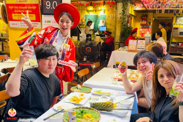 quý khách có thể trải nghiệm bữa sáng tại chuỗi nhà hàng Đại Việt