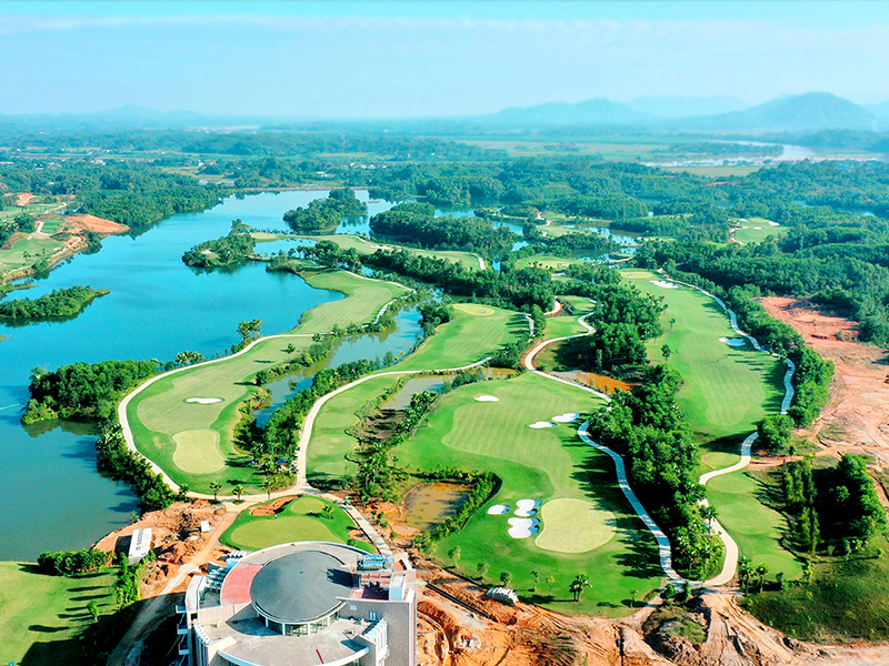 Sân golf Yên Bái