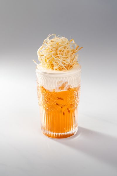 Cách làm trà sữa thái đỏ phô mai xông khói từ nền trà thái SAVO. Nguồn: savotea.com