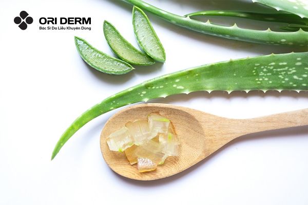 Mặt nạ cho da khô bằng nha đam