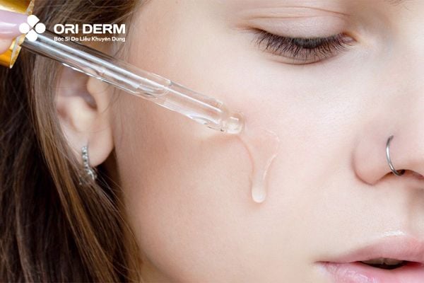 Cách sử dụng serum cấp ẩm cho da khô để đạt hiệu quả tối ưu