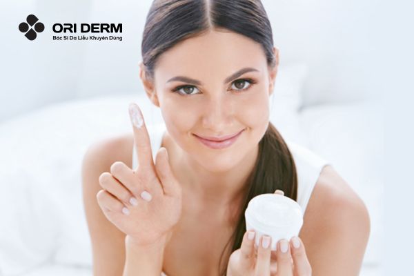 Các bước sử dụng dưỡng ẩm hiệu quả đối với da dầu
