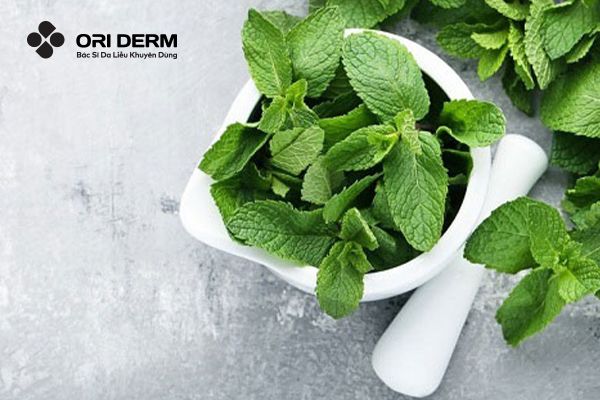 Cách trị mụn viêm mủ tại nhà bằng bạc hà