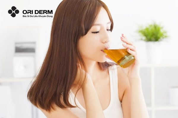 Uống trà nhiều có nổi mụn không?