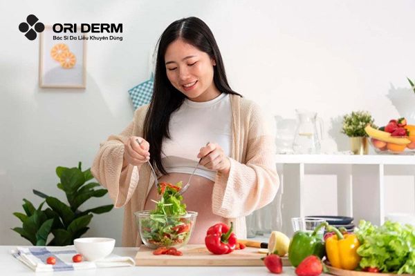 Cách chăm sóc da, ngừa mụn từ bên trong dành cho bà bầu