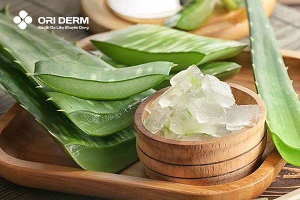 Xử lý mụn sưng viêm không nhân bằng nguyên liệu tự nhiên