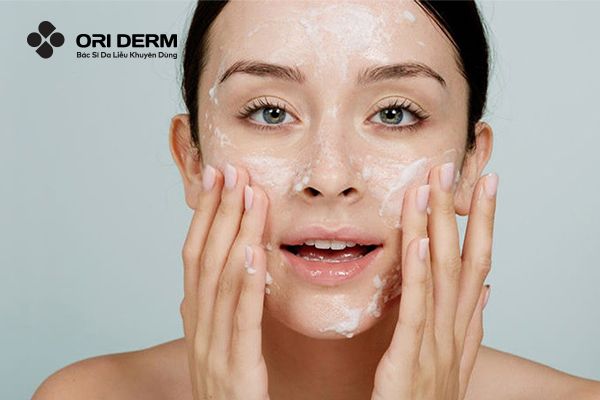 Tẩy tế bào chết sần sùi trên da