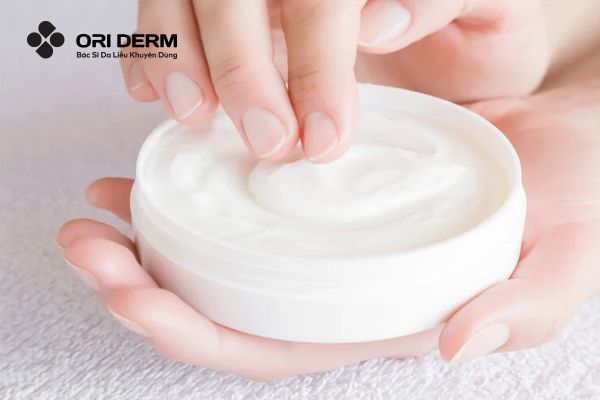 Hướng dẫn cách dùng kem dưỡng ẩm đúng cách