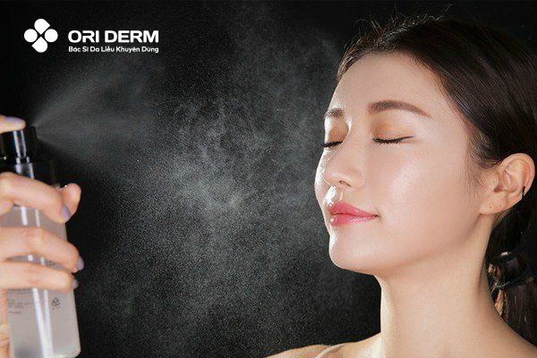 Xịt khoáng làm dịu da