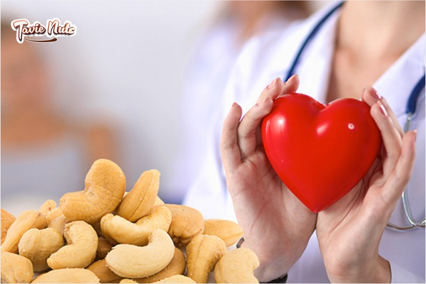 Ăn hạt điều đều đặn ngăn ngừa bệnh tim