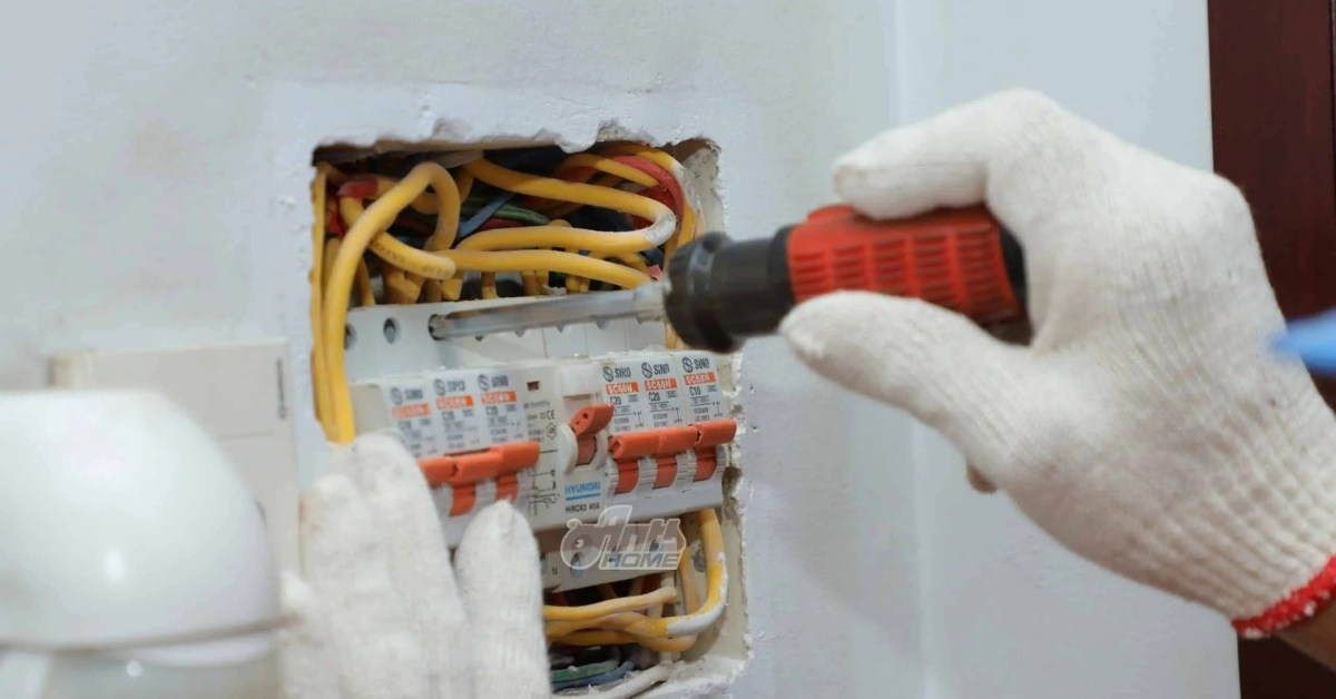 Khi nào nên gọi thợ sửa chữa điện