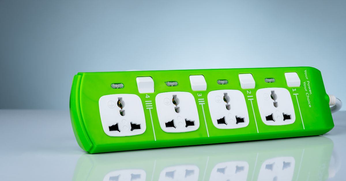 Nên mua ổ cắm điện loại nào ?