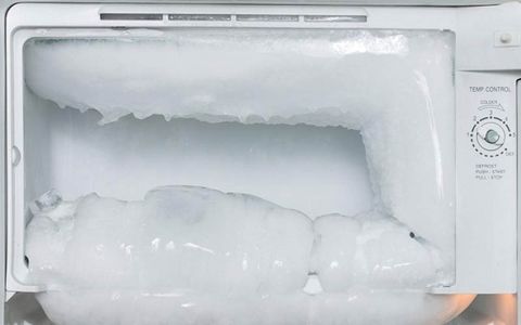 Cách khắc phục tủ lạnh Sharp bị đóng tuyết hiệu quả tại nhà