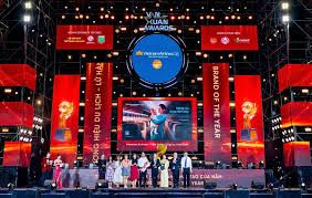 Vạn Xuân Awards 2024 Vinh Danh Các Thương Hiệu Sáng Tạo Và Đột Phá Trong Ngành Quảng Cáo Việt Nam