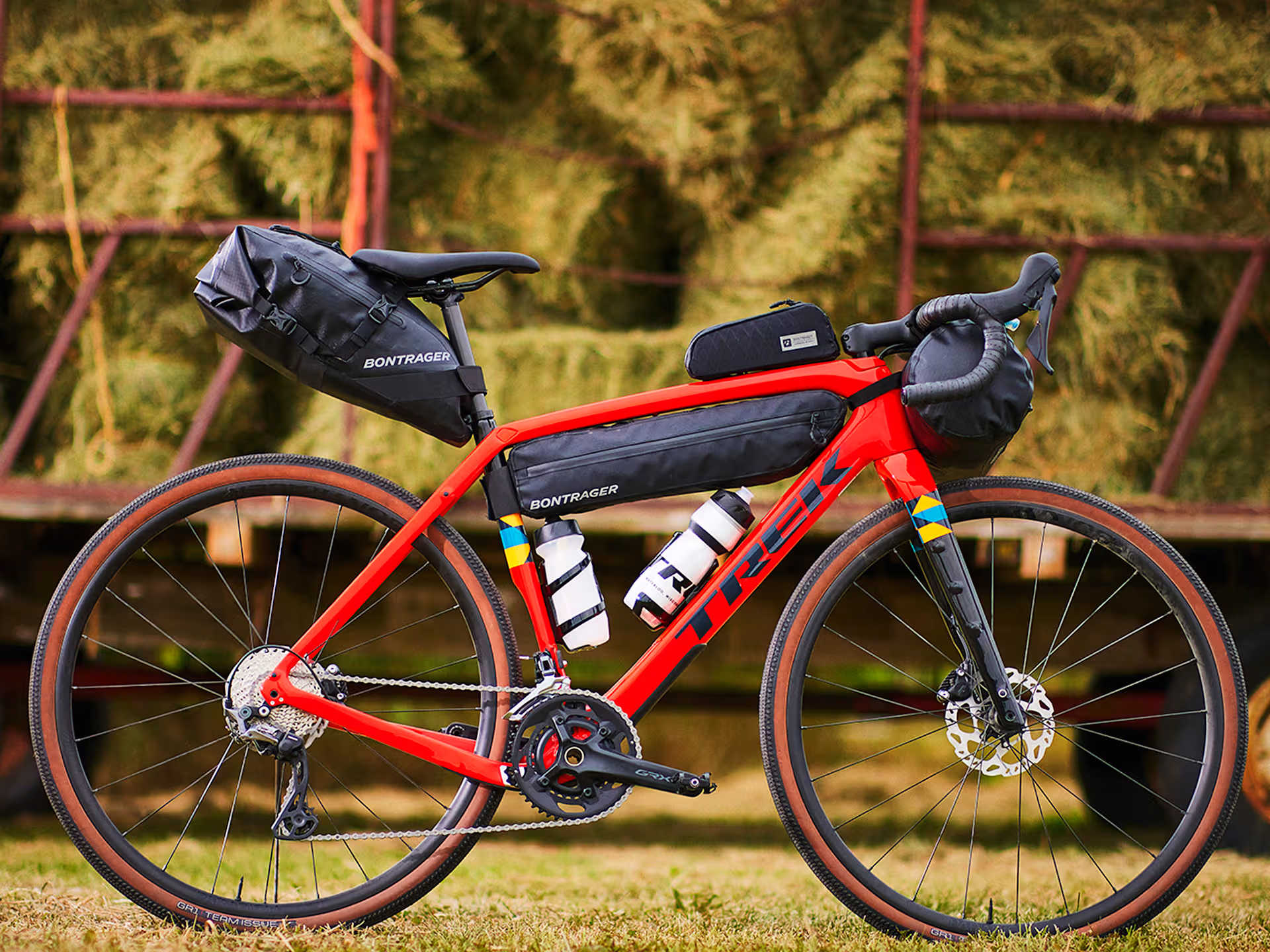 Xe đạp Gravel_red