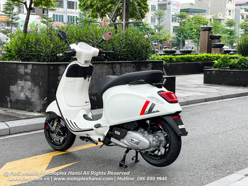 Thân xe Vespa Sprint S 125 được làm bằng thép nguyên khối