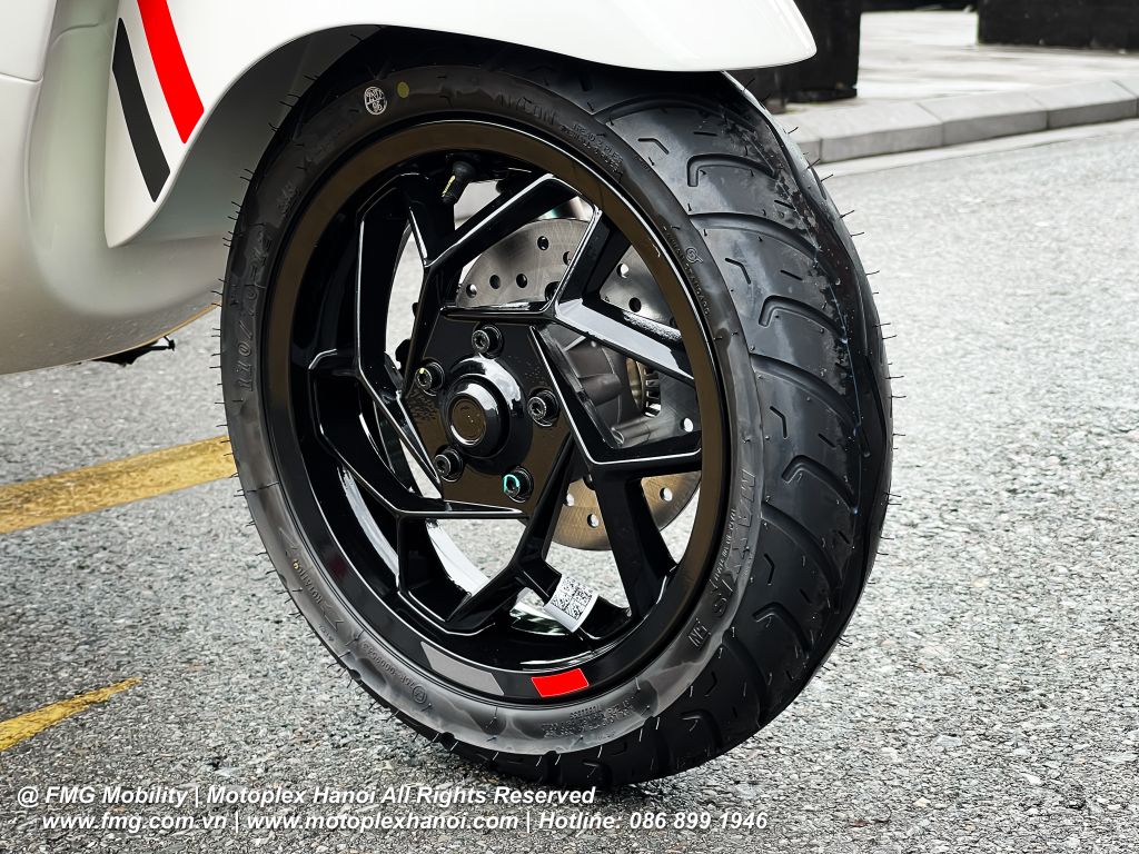 Vespa Sprint S 125 2025 chính hãng tại FMG Mobility | Motoplex Hanoi