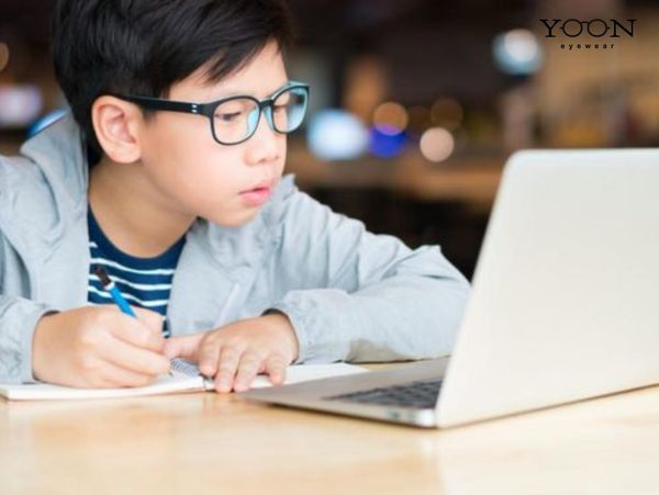 CẬN THỊ ẢNH HƯỞNG TỚI TRẺ NHƯ THẾ NÀO?