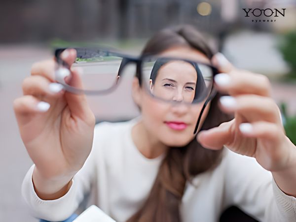 CẬN THỊ LỆCH CÓ NGUY HIỂM KHÔNG?