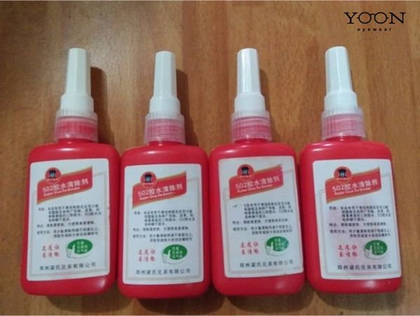 Dung Dịch Tẩy Keo Chuyên Dụng