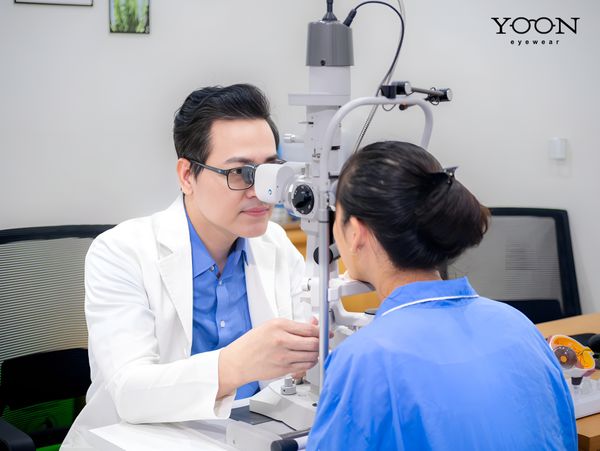 Khám Mắt Định Kỳ