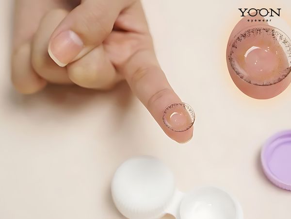 LƯU Ý QUAN TRỌNG KHI DÙNG KÍNH ÁP TRÒNG (LENS CẬN)