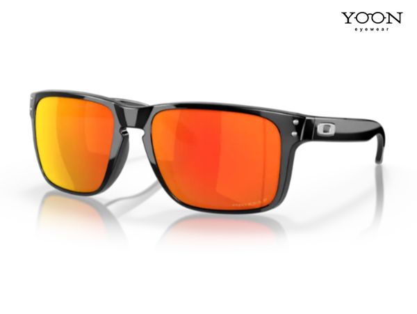 OAKLEY