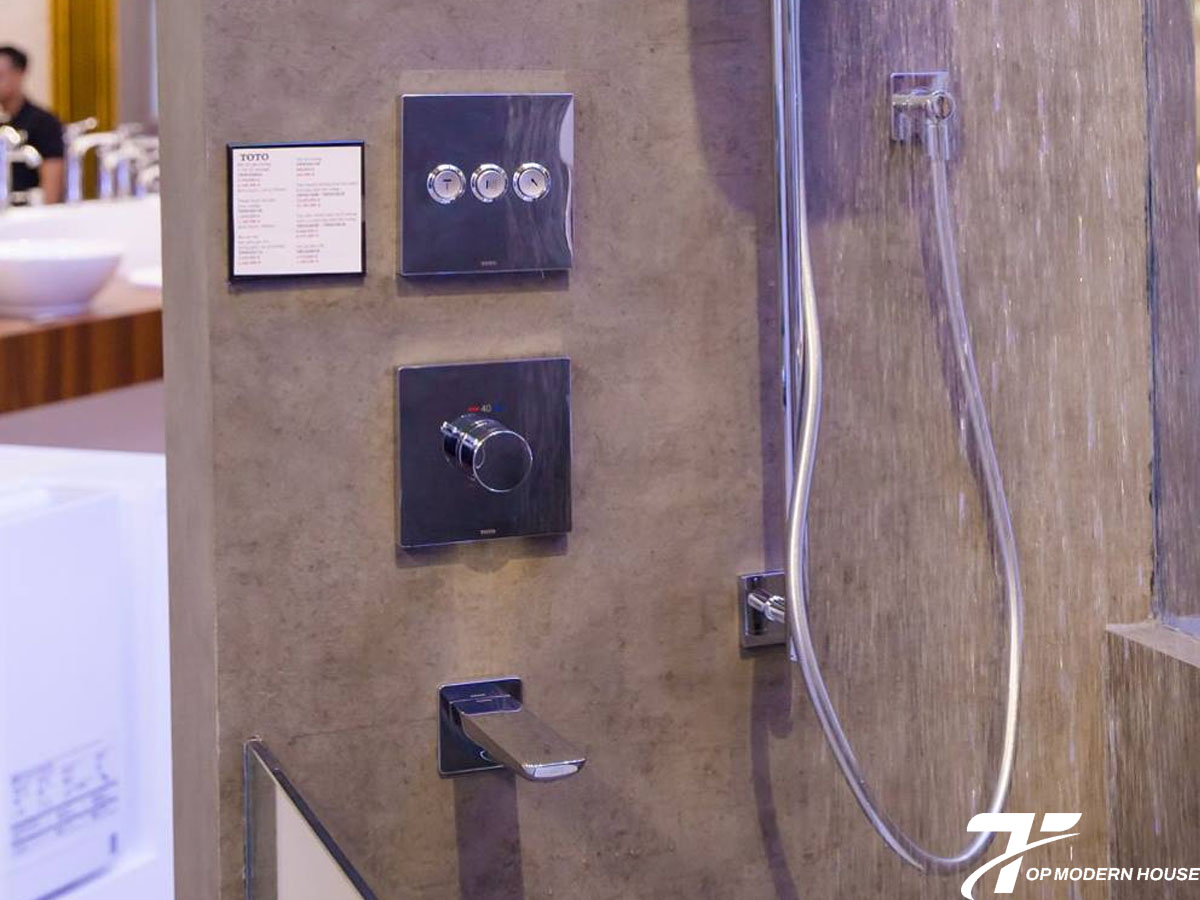 Khi chọn mua van âm tường TOTO, cần lưu ý độ tương thích với thiết bị, chất liệu bền bỉ và khả năng lắp đặt phù hợp với cấu trúc tường.