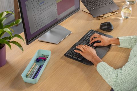 Sự khác nhau giữa dòng sản phẩm B2B - Logitech for Business và B2C - Retail của Logitech