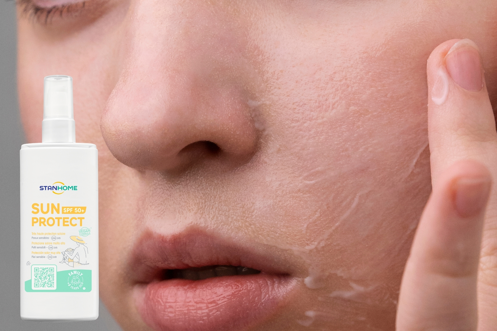 bôi kem chống nắng bảo vệ da khô nhạy cảm vào mùa hanh khô