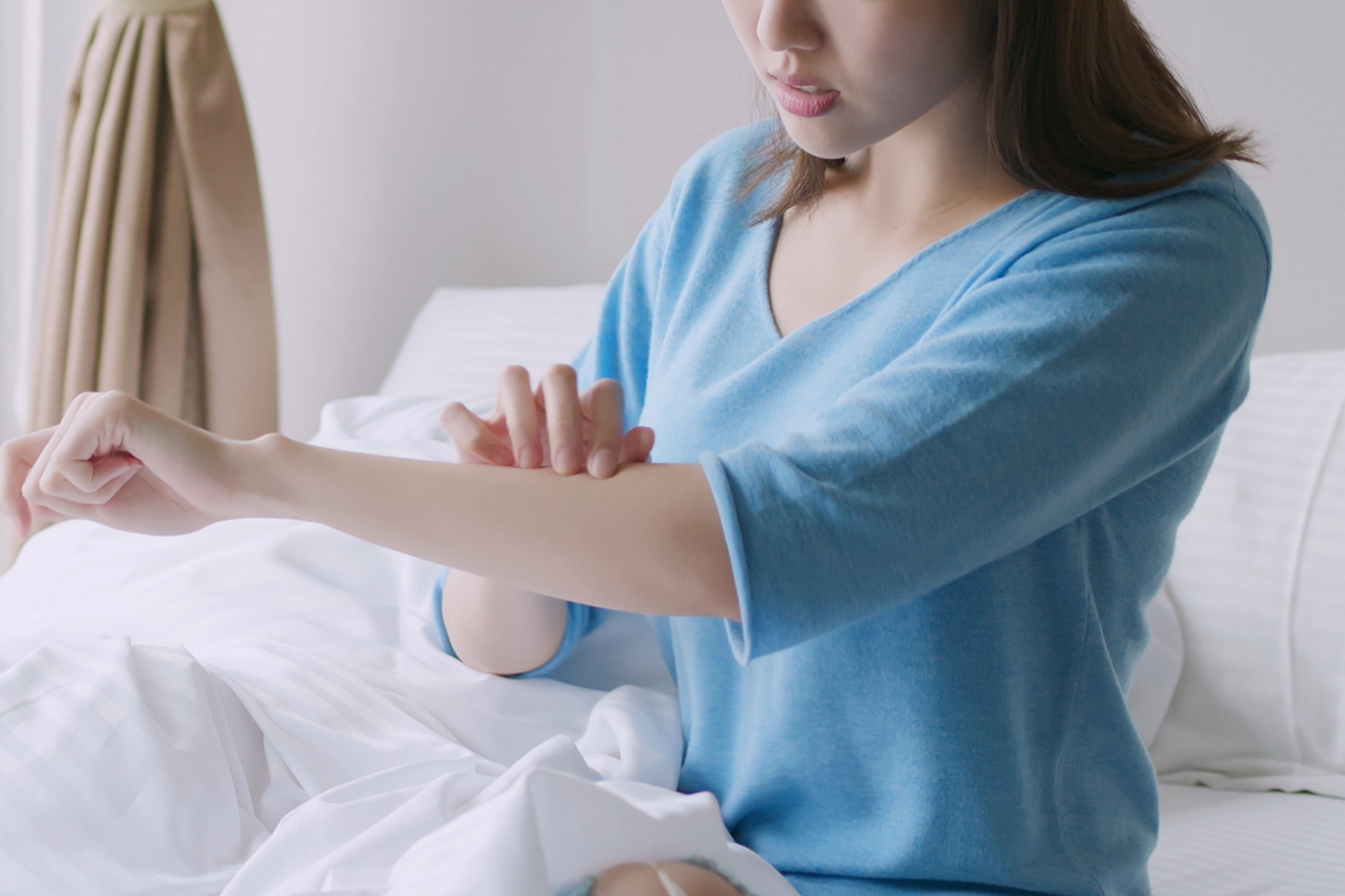 da khô nhạy cảm dễ kích ứng vào mùa hanh khô