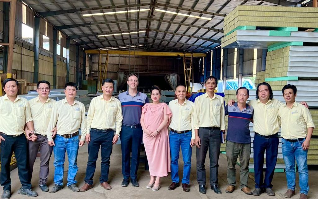 THÁP KIM TIẾP ĐOÀN ĐỐI TÁC KHÁCH HÀNG ITALIA