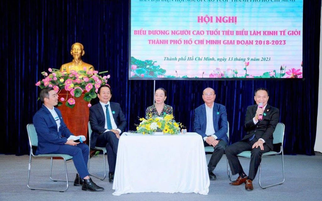 BIỂU DƯƠNG “NGƯỜI CAO TUỔI TIÊU BIỂU LÀM KINH TẾ GIỎI LẦN THỨ IV GIAI ĐOẠN 2018-2023”