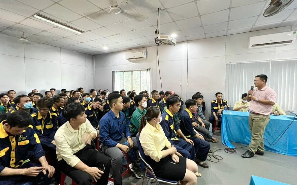 THÁP KIM ĐẢM BẢO THỰC HIỆN TỐT CÔNG TÁC AN TOÀN – VỆ SINH LAO ĐỘNG, PHÒNG CHÁY CHỮA CHÁY GÓP PHẦN XÂY DỰNG DOANH NGHIỆP BỀN VỮNG