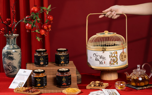 Trà là set quà phù hợp cho những ngày xuân sum vầy