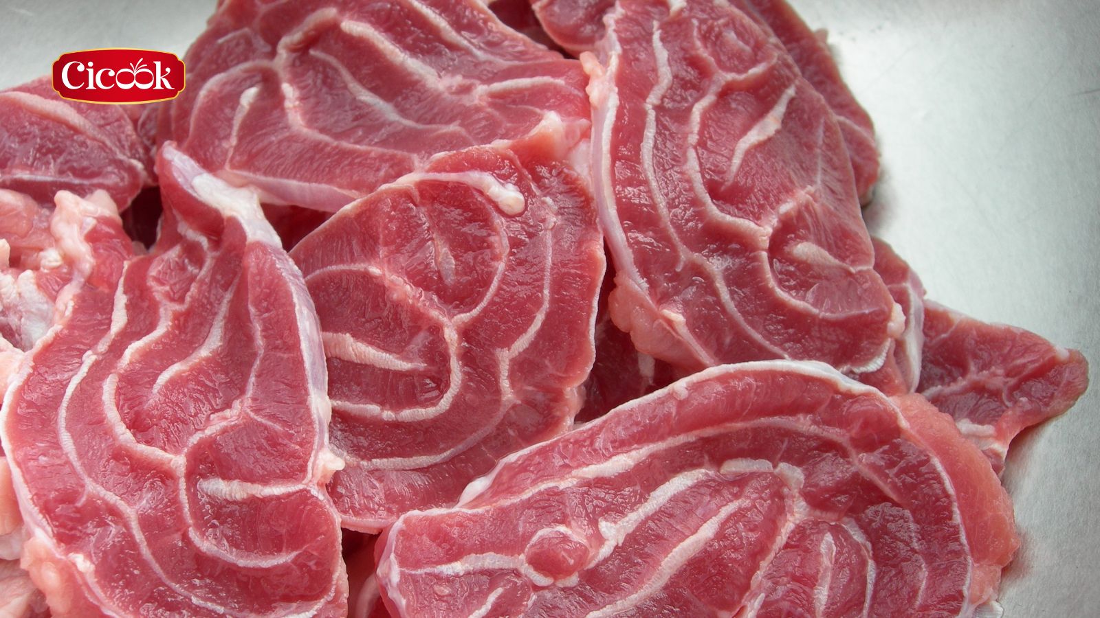 Các bước chuẩn bị nguyên liệu làm bún bắp bò