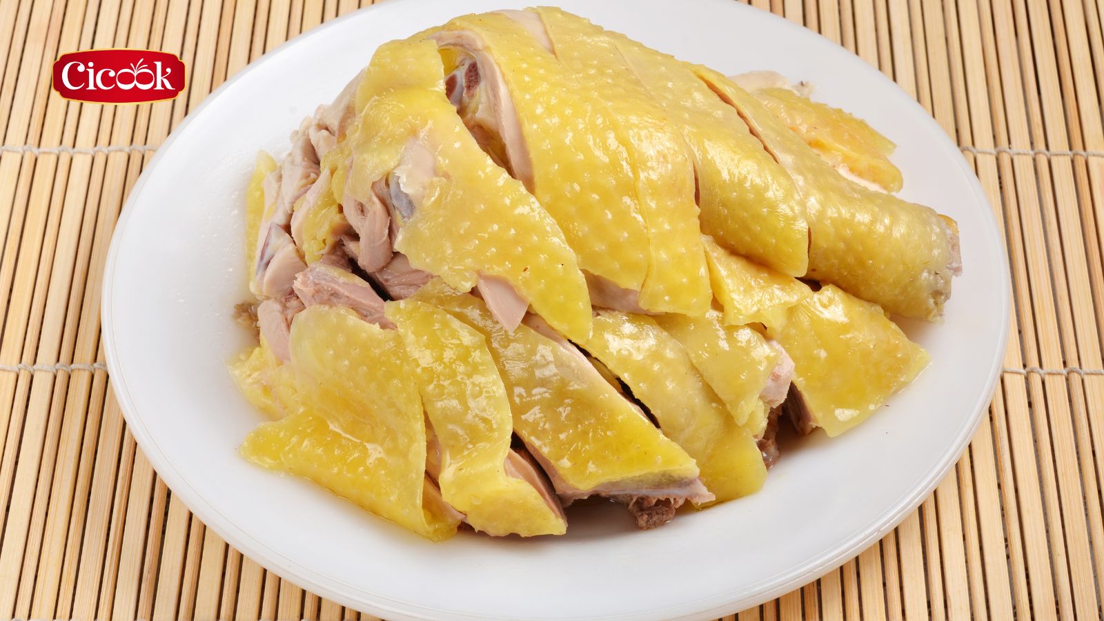 Mẹo giúp gà luộc ngon, thịt mềm, da giòn đẹp