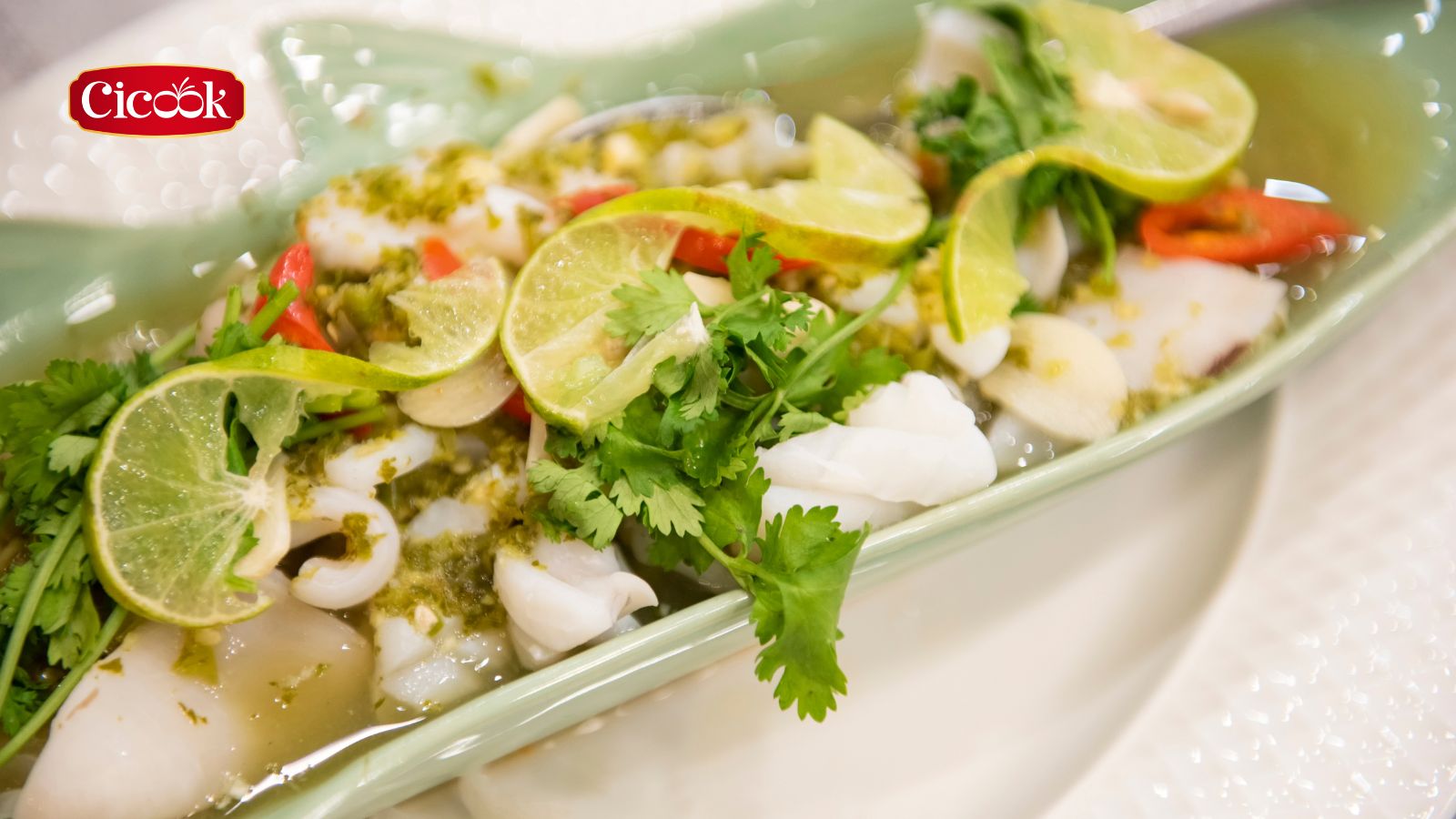 Mực hấp chấm muối ớt xanh