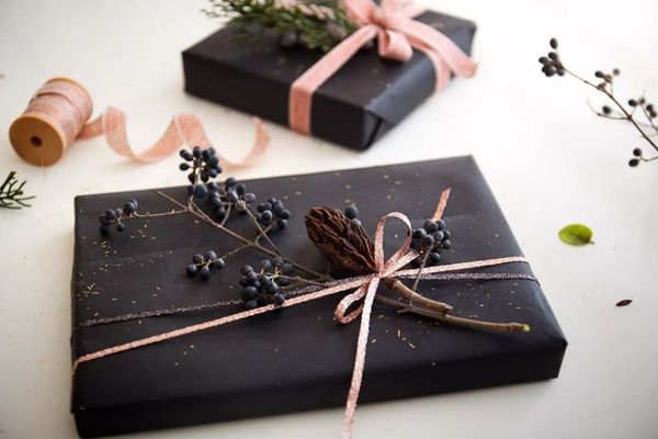 Gợi ý những món quà mừng tân gia mang ý nghĩa phong thủy