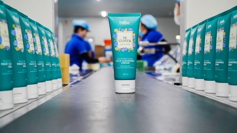 review-sua-rua-mat-da-nang-sr-clover-4