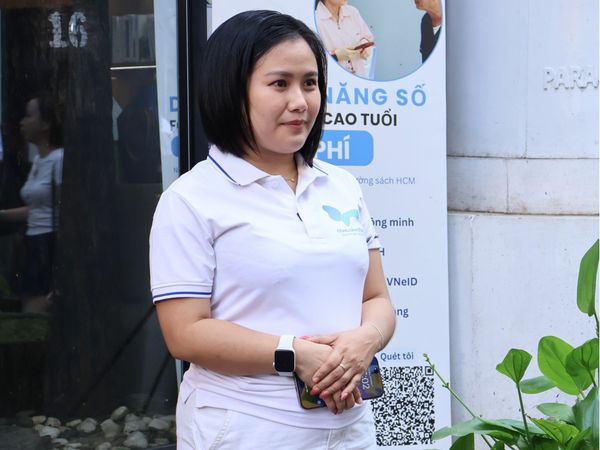 Công dân số bạc - lớp kỹ năng số