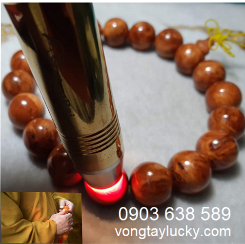 gỗ huyết long nu, chuỗi hạt phật giáo, chuỗi phong thủy, đá mắt hổ xanh lục