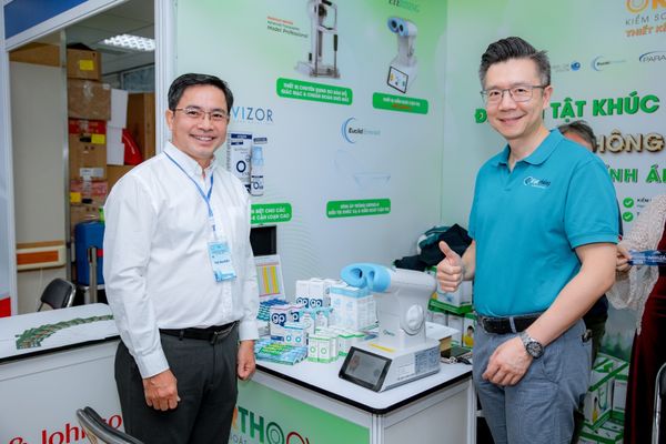 Ánh sáng đỏ tại hội nghị khoa học