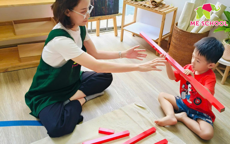 các bài tập montessori cho trẻ 3 tuổi