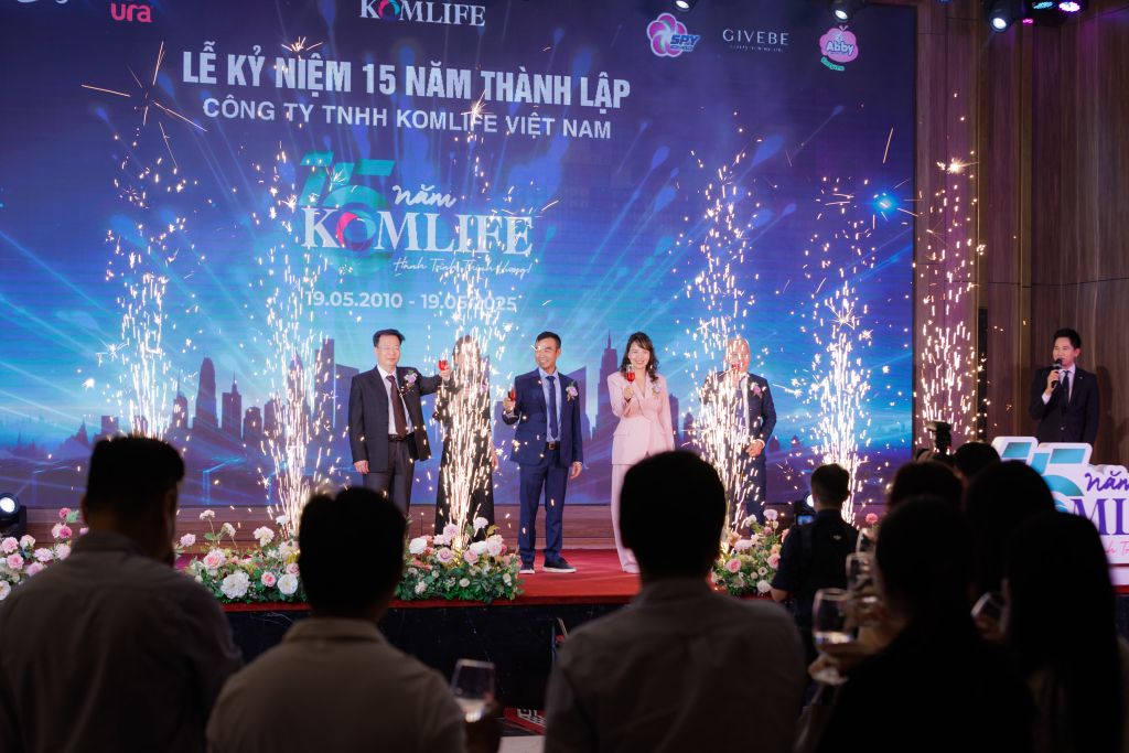 KOMLIFE VIỆT NAM - 15 NĂM HÀNH TRÌNH THỊNH VƯỢNG, VỮNG BỀN MỘT NIỀM TIN