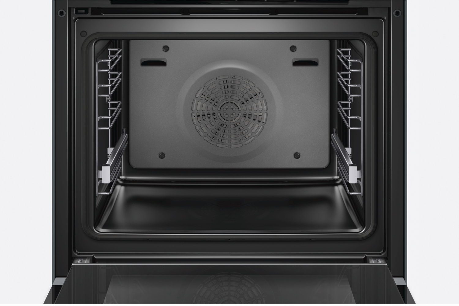 Dung tích khoaang của Bosch HBG675BW1 Serie 8 đáp ứng mọi nhu cầu của gia đình đông người