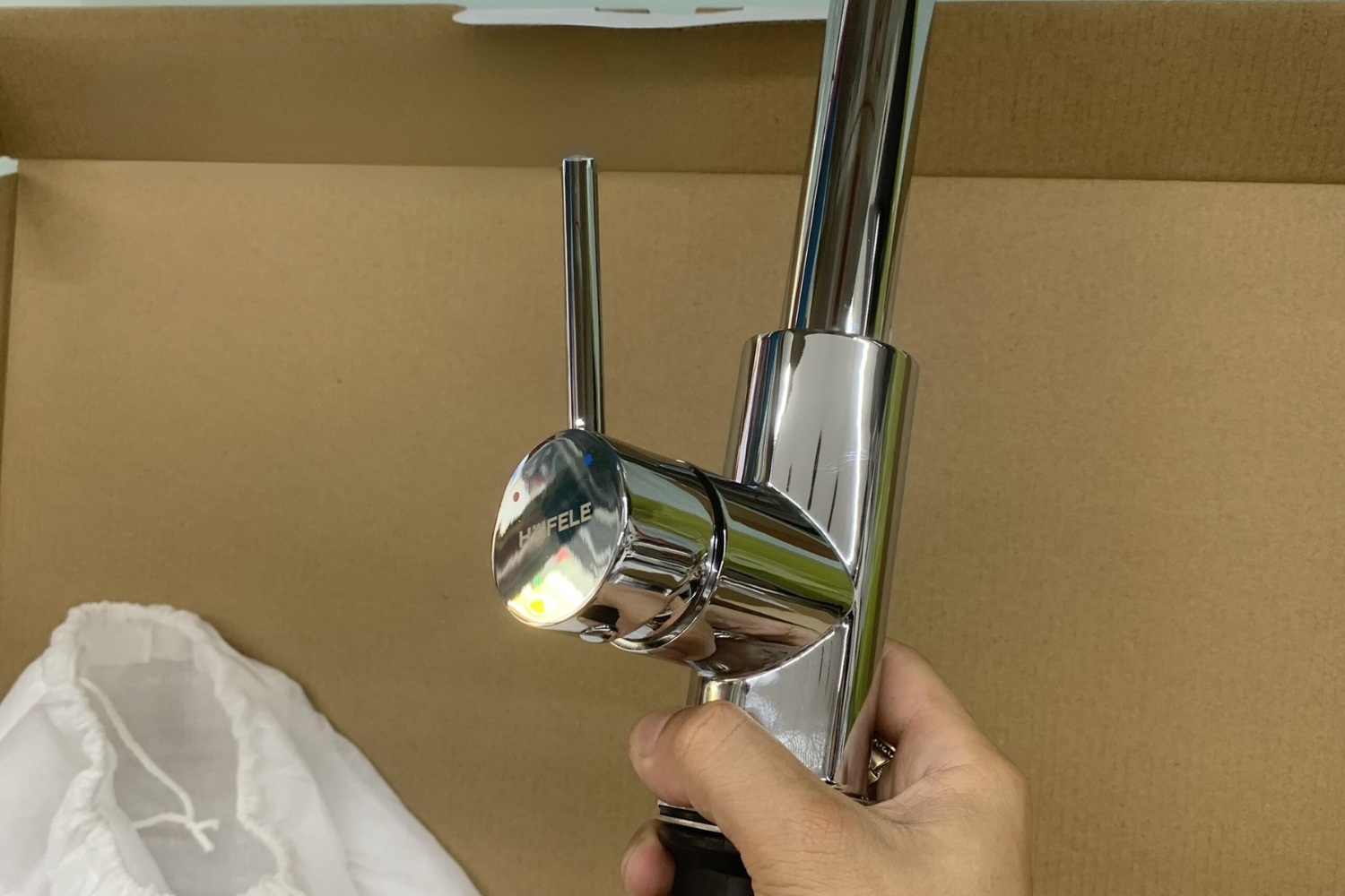 tay-gat-dieu-chinh-tien-loi-thao-tac-muot-ma