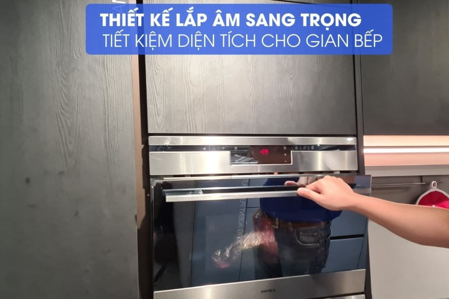 Lò nướng Hafele HMO-T60A được thiết kế đặc biệt để lắp đặt âm tủ, giúp tận dụng tối đa không gian